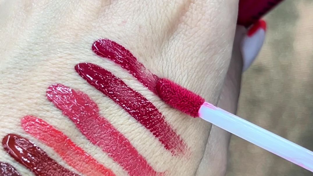 ⁣NEW Liquid Blush Colours from Mooiste Meisie!